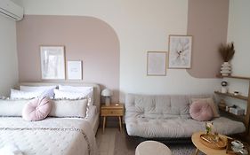 Kalliston - Cosy Urban Family Lodging